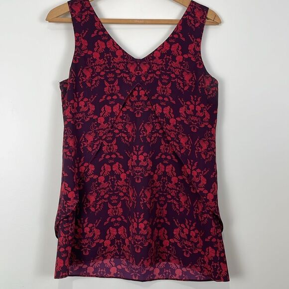 CAbi Women’s Small Top Sleeveless Scoop Neck Red Flutter Back Cameo Baroque - Picture 4 of 7